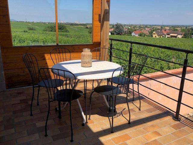 Les Trois Pierres Vila Eguisheim Exterior foto